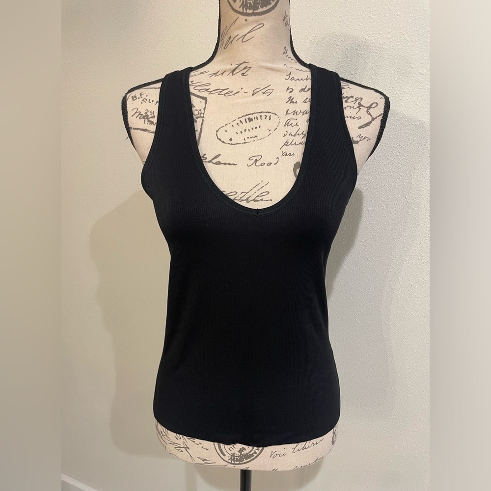 Athleta Black Fitted Tank Top EUC SZ MEDIUM
